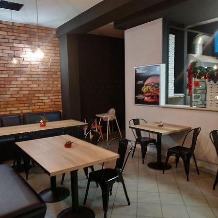 Pokoje nad pizzerią Poznaň Exteriér fotografie