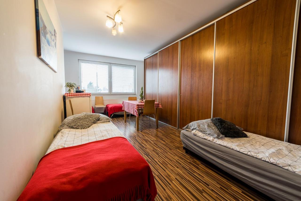 Pokoje nad pizzerią Poznaň Exteriér fotografie